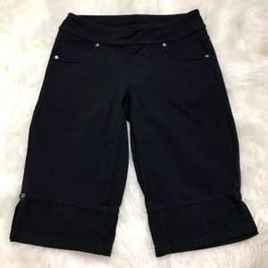 Athleta Cropped Sport Pants Size XXS Black    A-27